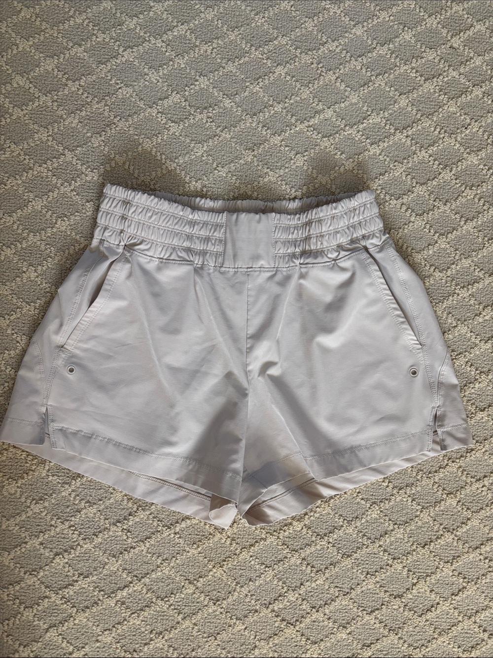 Old Navy Women’s Elastic Waist Dry Quick Athletic Shorts